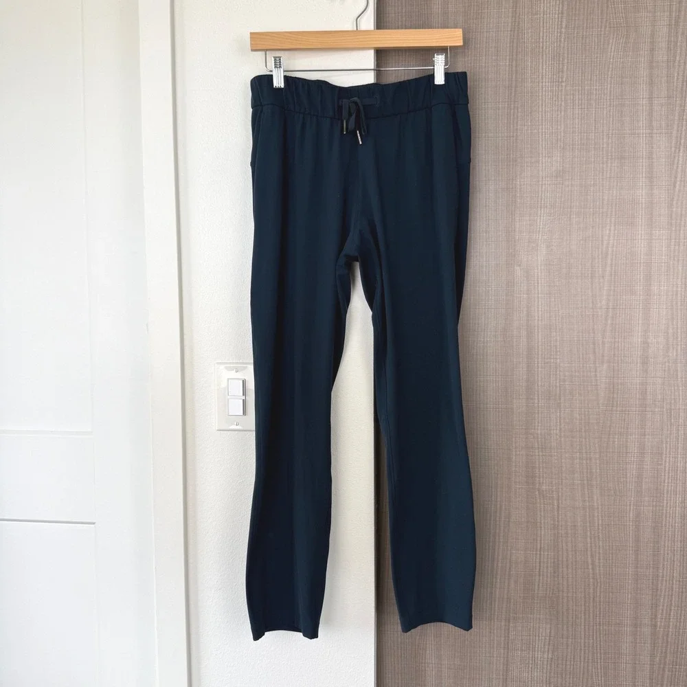 Lululemon On The Fly Pants‎ 28